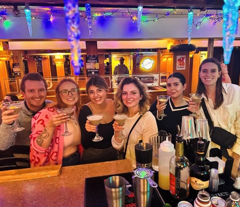 What to Know Before Visiting Cardozo's Pub in Chicago, IL