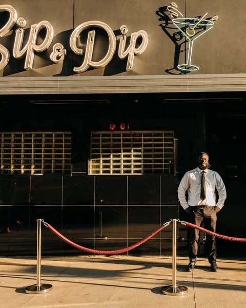What to Know Before Visiting Gus' Sip & Dip in Chicago, IL
