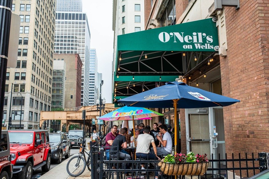What to Know Before Visiting O'Neil's on Wells in Chicago, IL