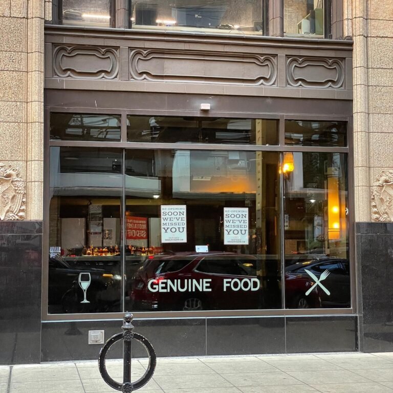 What to Know Before Visiting Randolph Tavern Pub in Chicago, IL