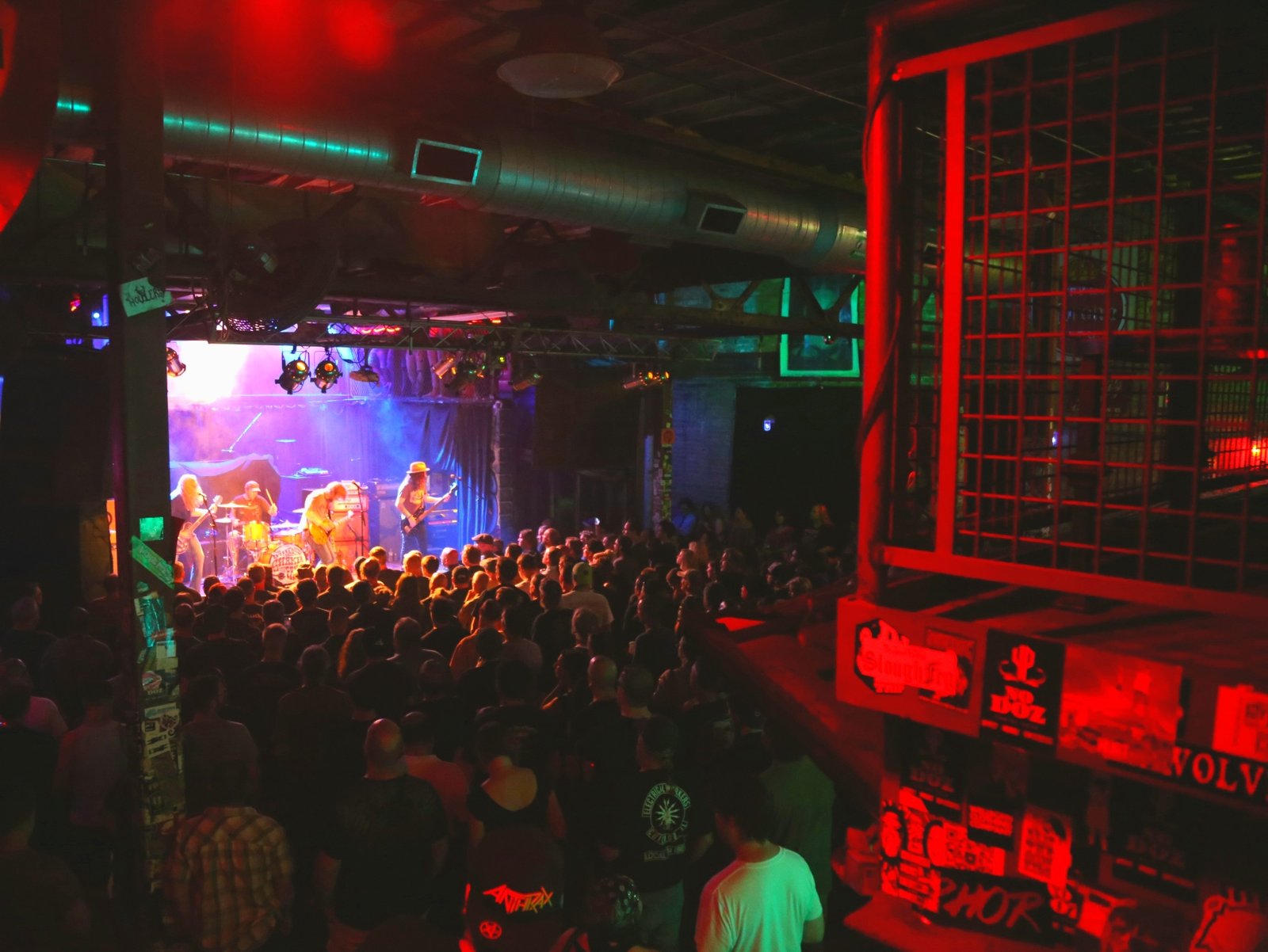 What to Know Before Visiting Reggies Chicago Pub in Chicago, IL